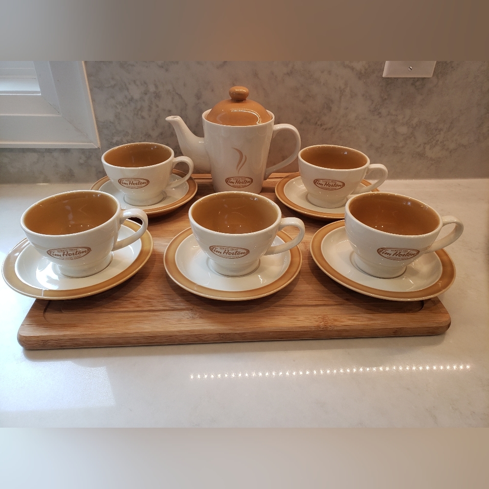 Tim Hortons Coffee Set with Tea Pot and 5 Tea Cups with Saucer